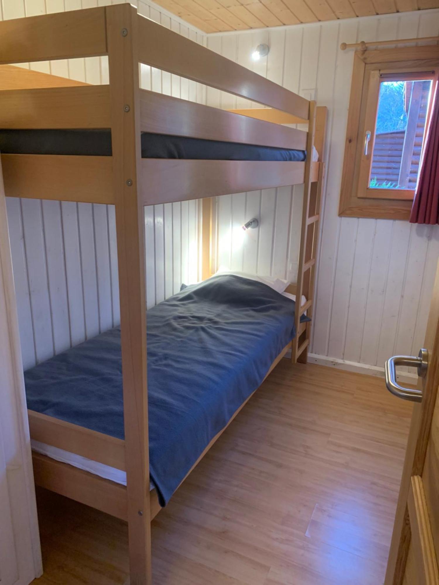 Camping Familial Paisible Avec Piscine, Mobil Home , Chalet, Studio & Emplacement Nue Casties-Labrande Exterior foto