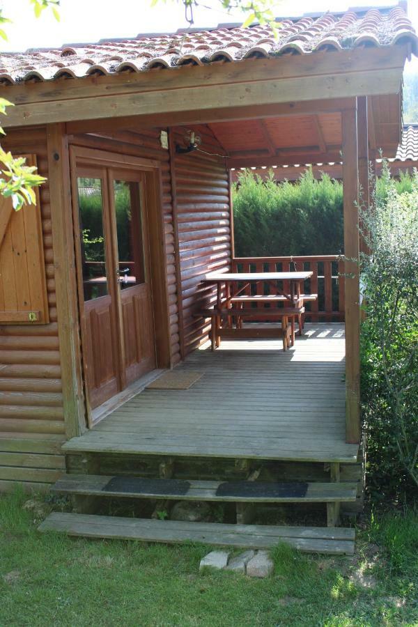 Camping Familial Paisible Avec Piscine, Mobil Home , Chalet, Studio & Emplacement Nue Casties-Labrande Exterior foto