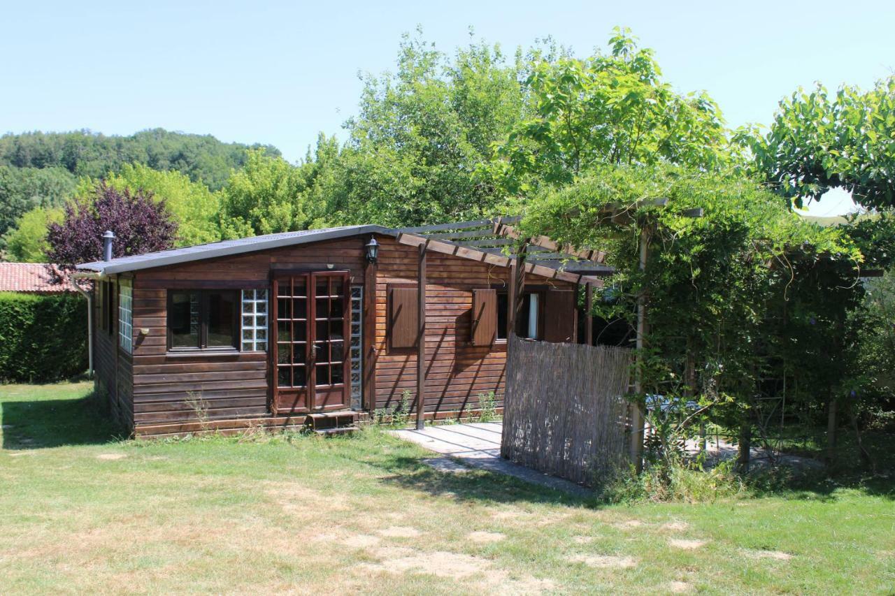 Camping Familial Paisible Avec Piscine, Mobil Home , Chalet, Studio & Emplacement Nue Casties-Labrande Exterior foto